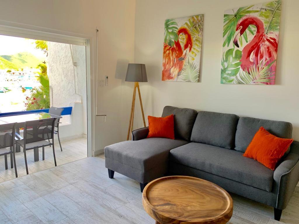 Appartement Neuf En Plein Coeur De Philipsburg フィリップスブルフ エクステリア 写真