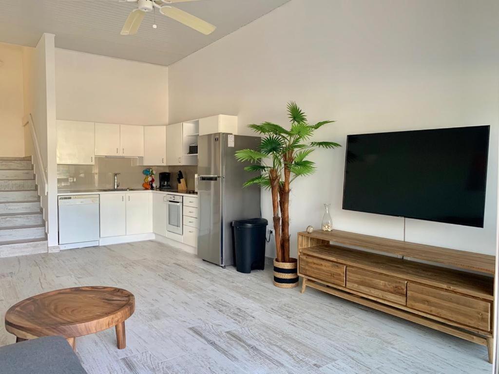 Appartement Neuf En Plein Coeur De Philipsburg フィリップスブルフ エクステリア 写真
