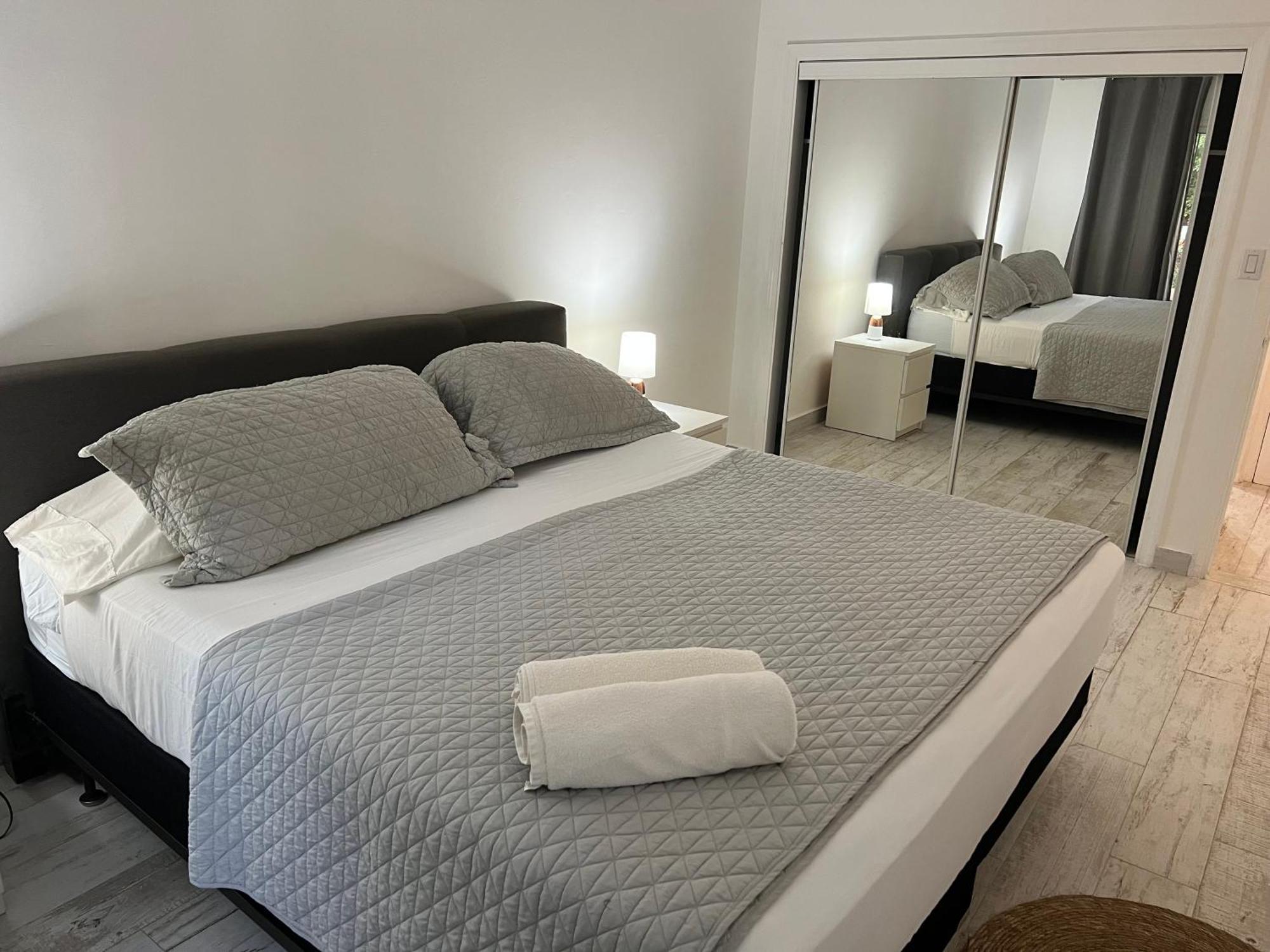 Appartement Neuf En Plein Coeur De Philipsburg フィリップスブルフ エクステリア 写真