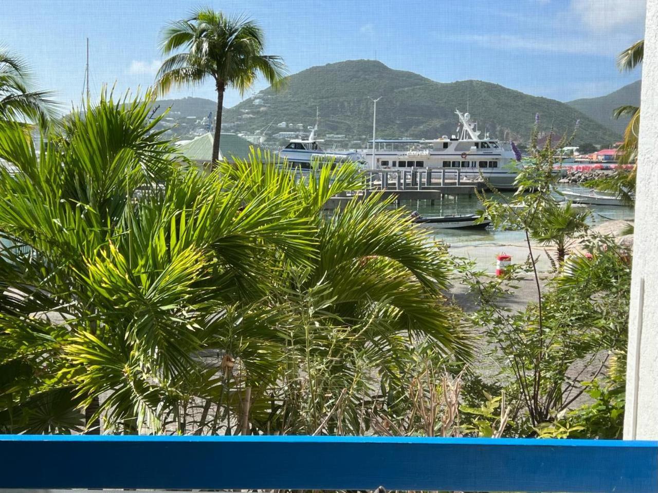 Appartement Neuf En Plein Coeur De Philipsburg フィリップスブルフ エクステリア 写真